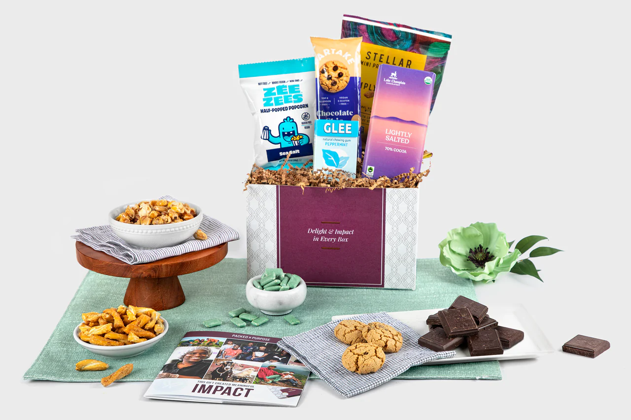 Gift Basket with Gourmet Snack Selections